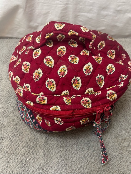 Vera Bradley Handbags - Vera Bradley Quilted Makeup Bag Round *Vintage*